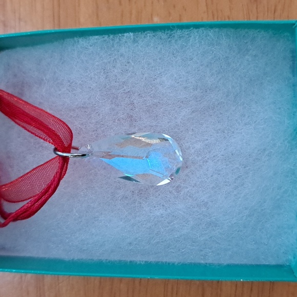 Moonlight Sunset Crystal Marquise Necklace - Picture 2 of 6